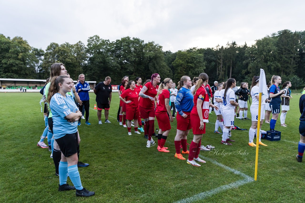 Bild 111 - Loewinnen Cup